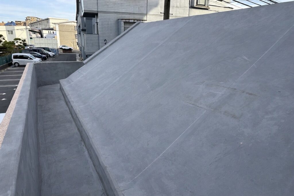 大規模修繕工事　防水工事　ウレタン塗膜防水　実例ビフォー